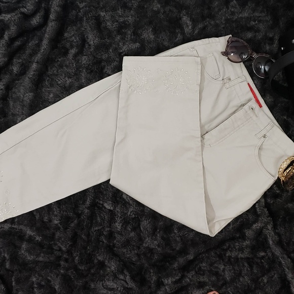 Gloria Vanderbilt Denim - Gloria Vanderbilt Straight Cut Cropped Jeans-8P